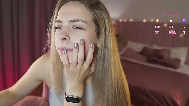 ShinyBarbie online show from 09/15/25, 06:47