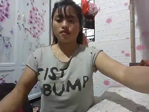 Snapshot of Lee_coope chatting on 11/15/25, 02:04 Lee coope online show from 11/15/25, 02:04