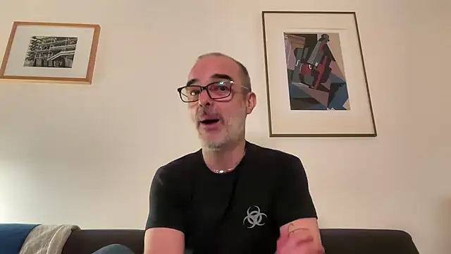 Milkywaymen online show from 04/25/26, 07:44