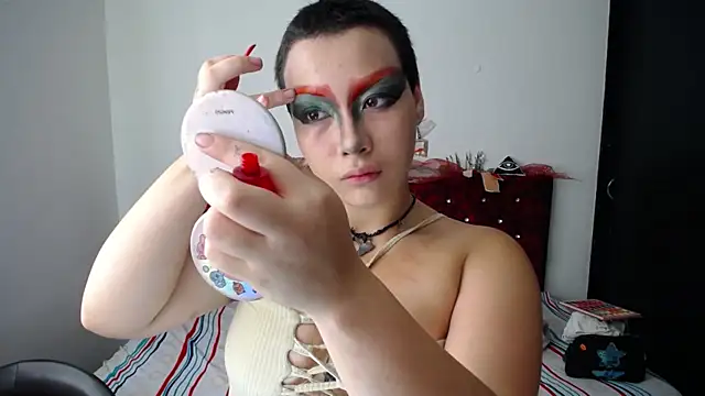 Cherry vald online show from 12/17/25, 02:33