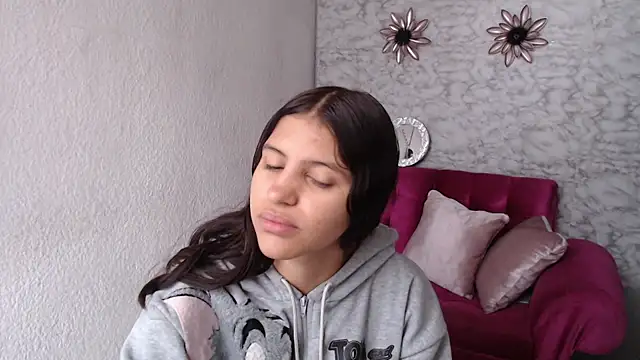 Snapshot of Evagirl69 chatting on 02/19/26, 12:13 Evagirl69 online show from 02/19/26, 12:13