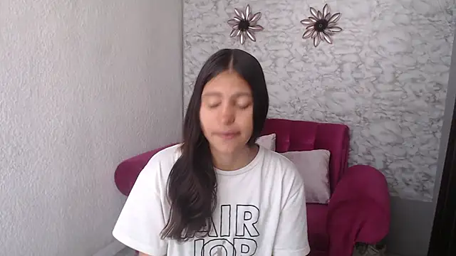 Evagirl69 online show from 09/11/25, 06:19