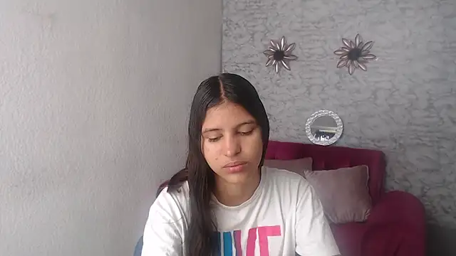 Evagirl69 online show from 10/29/25, 06:18