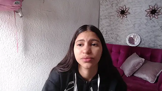 Evagirl69 online show from 05/26/26, 12:14