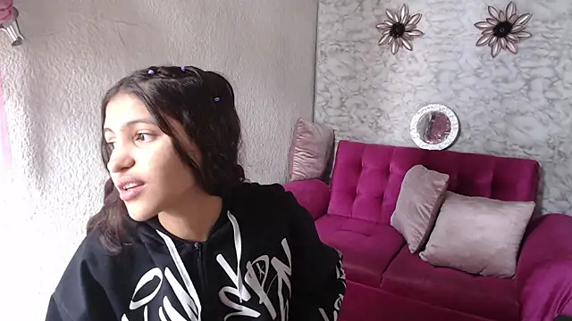 Snapshot of Evagirl69 chatting on 06/03/26, 12:17 Evagirl69 online show from 06/03/26, 12:17
