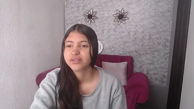 Evagirl69 online show from 10/10/25, 12:17