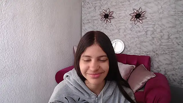 Snapshot of Evagirl69 chatting on 02/10/26, 12:15 Evagirl69 online show from 02/10/26, 12:15