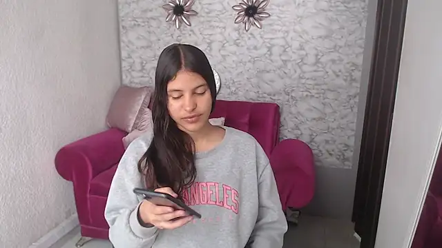 Evagirl69 online show from 09/18/25, 06:11