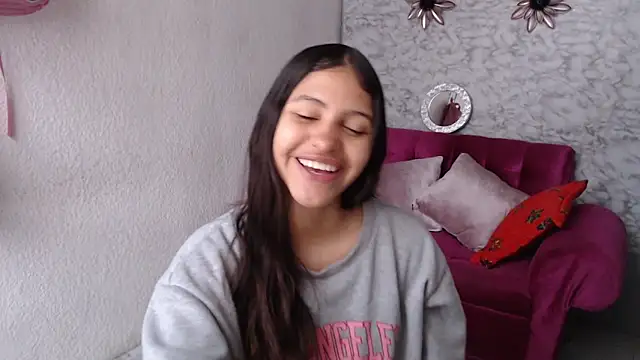 Evagirl69 online show from 12/04/25, 12:15