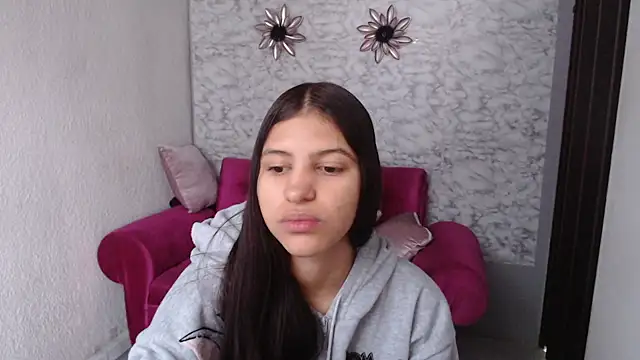 Snapshot of Evagirl69 chatting on 02/23/26, 12:17 Evagirl69 online show from 02/23/26, 12:17