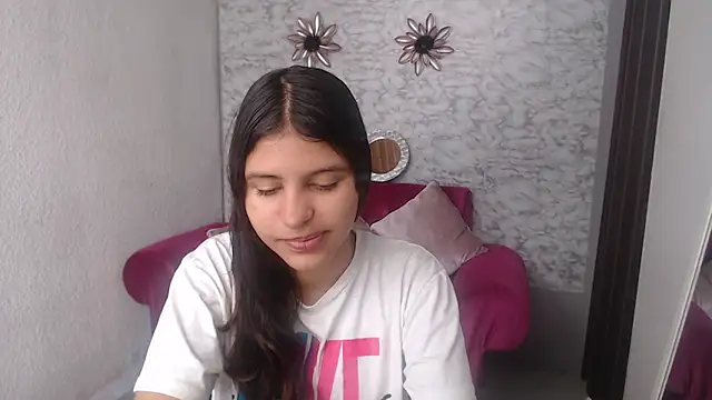 Evagirl69 online show from 10/20/25, 06:19