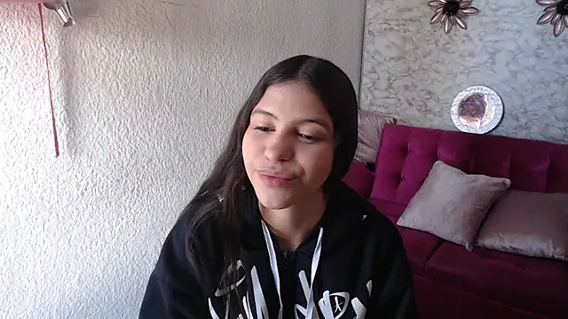 Evagirl69 online show from 05/20/26, 12:24