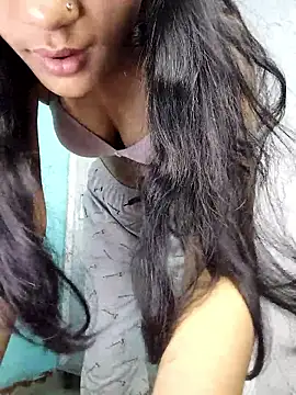 Nisha cam12 online show from 10/05/25, 04:53