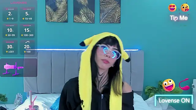 Snapshot of Rizeth chatting on 09/11/25, 12:05 Rizeth online show from 09/11/25, 12:05