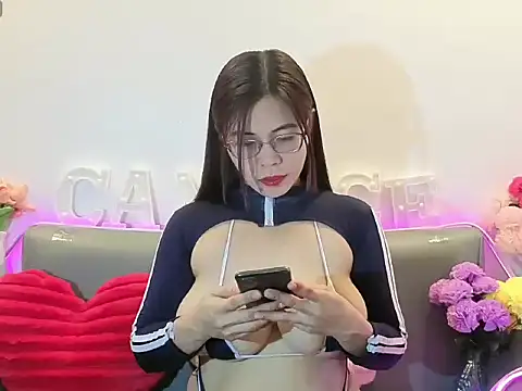 candiceempire online show from 05/03/26, 02:49