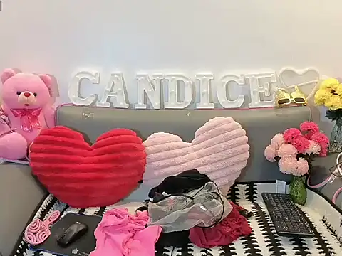 Snapshot of candiceempire chatting on 07/07/26, 06:47 candiceempire online show from 07/07/26, 06:47
