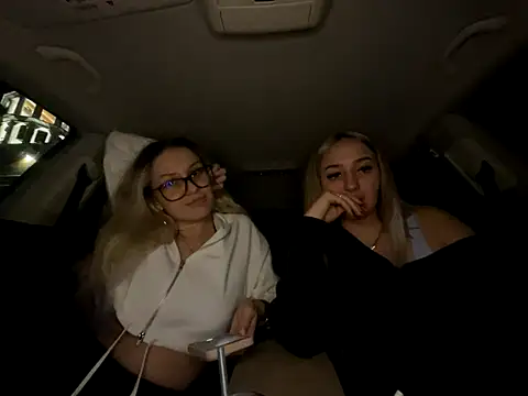 DivineDesireDuo online show from 11/25/25, 08:09