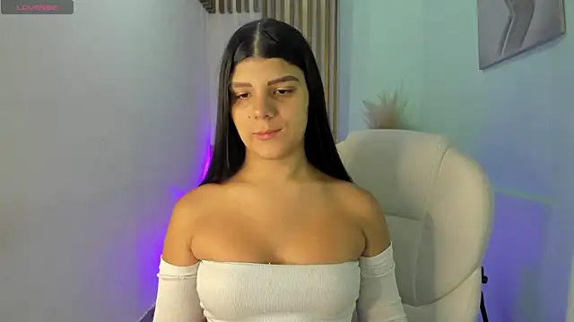 Snapshot of PauliinaBelle_ chatting on 10/11/25, 12:39 PauliinaBelle online show from 10/11/25, 12:39