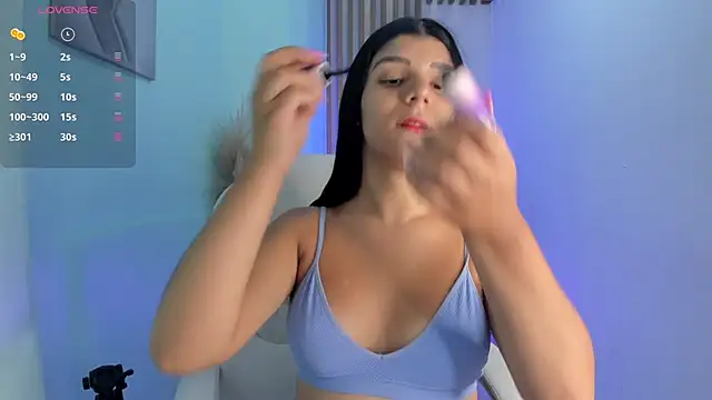 Snapshot of PauliinaBelle_ chatting on 10/13/25, 12:18 PauliinaBelle online show from 10/13/25, 12:18