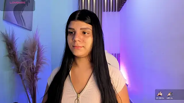 Snapshot of PauliinaBelle_ chatting on 12/20/25, 01:14 PauliinaBelle online show from 12/20/25, 01:14