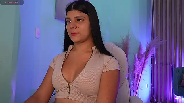 Snapshot of PauliinaBelle_ chatting on 01/09/26, 01:07 PauliinaBelle online show from 01/09/26, 01:07