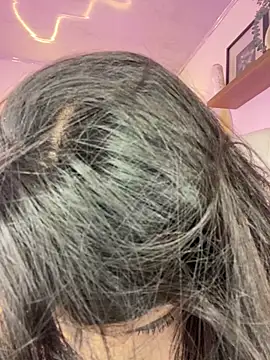 Snapshot of Zoe_Serrat chatting on 10/03/25, 12:39 Zoe Serrat online show from 10/03/25, 12:39