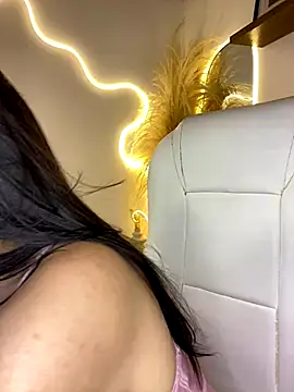 Snapshot of Zoe_Serrat chatting on 12/02/25, 12:40 Zoe Serrat online show from 12/02/25, 12:40