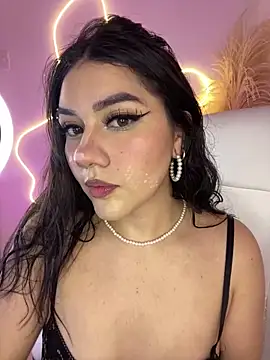 Snapshot of Zoe_Serrat chatting on 10/14/25, 12:39 Zoe Serrat online show from 10/14/25, 12:39