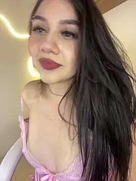 Snapshot of Zoe_Serrat chatting on 11/21/25, 12:48 Zoe Serrat online show from 11/21/25, 12:48