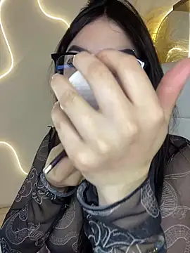 Snapshot of Zoe_Serrat chatting on 12/01/25, 12:39 Zoe Serrat online show from 12/01/25, 12:39