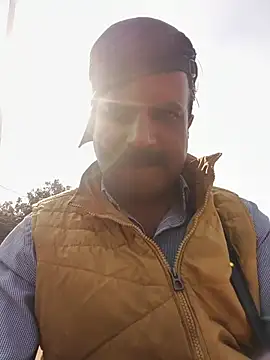 vardh033 online show from 11/12/25, 08:18