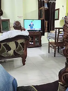 vardh033 online show from 11/02/25, 02:44