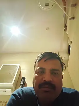 vardh033 online show from 11/29/25, 02:55