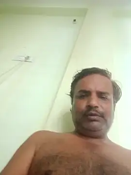 Snapshot of vardh033 chatting on 09/15/25, 06:36 vardh033 online show from 09/15/25, 06:36