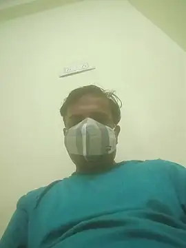 vardh033 online show from 10/27/25, 05:19