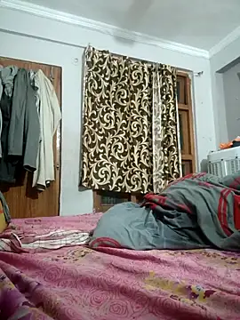 Snapshot of vardh033 chatting on 03/01/26, 05:35 vardh033 online show from 03/01/26, 05:35