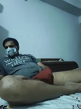 vardh033 online show from 11/11/25, 07:19