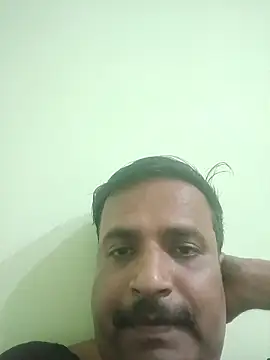 Snapshot of vardh033 chatting on 09/30/25, 05:30 vardh033 online show from 09/30/25, 05:30