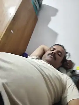 vardh033 online show from 11/01/25, 02:44