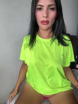 Snapshot of AlisSon__hot chatting on 07/01/26, 04:40 AlisSon hot online show from 07/01/26, 04:40