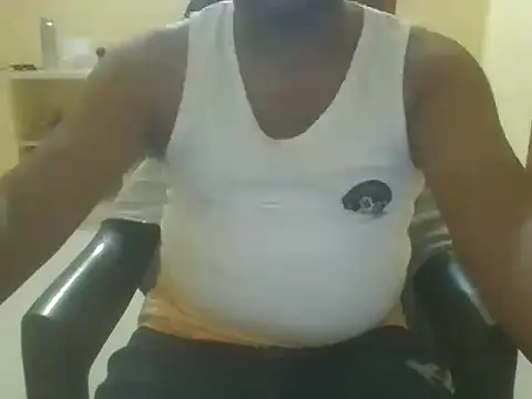 Snapshot of jai9272 chatting on 11/19/25, 03:45 jai9272 online show from 11/19/25, 03:45