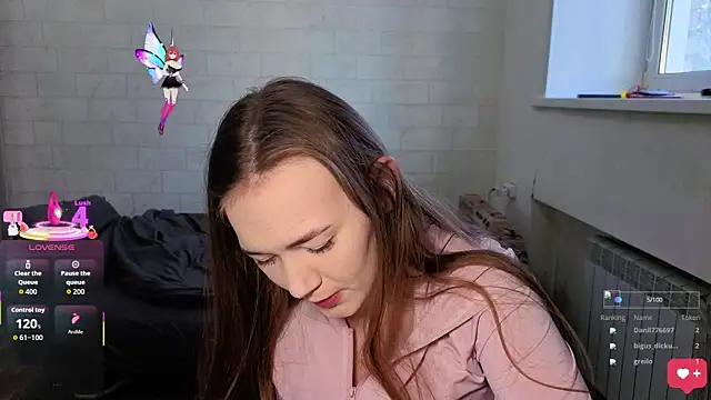 AlisaWyn online show from 10/23/25, 05:17