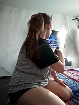 Snapshot of AlisaWyn chatting on 02/15/26, 10:03 AlisaWyn online show from 02/15/26, 10:03