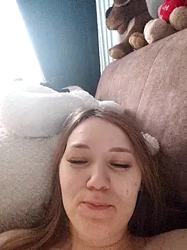 AlisaWyn online show from 12/15/25, 03:45