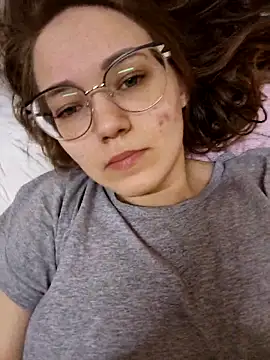 Snapshot of AlisaWyn chatting on 02/21/26, 01:18 AlisaWyn online show from 02/21/26, 01:18