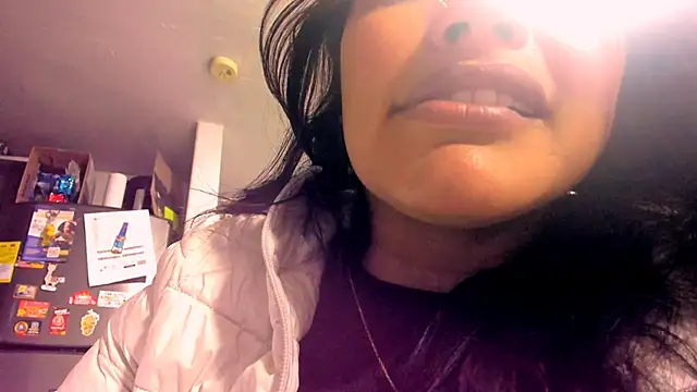 scarletr red online show from 09/26/25, 11:00