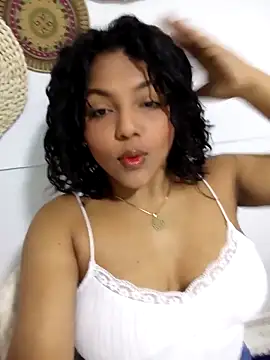 veronica em1 online show from 03/18/26, 01:24