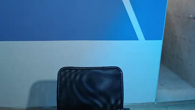 veronica em1 online show from 10/13/25, 05:47