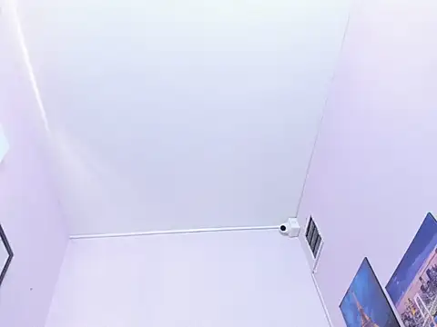 monalind220 online show from 04/15/26, 02:43