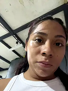 littlebunny31 online show from 12/16/25, 05:11